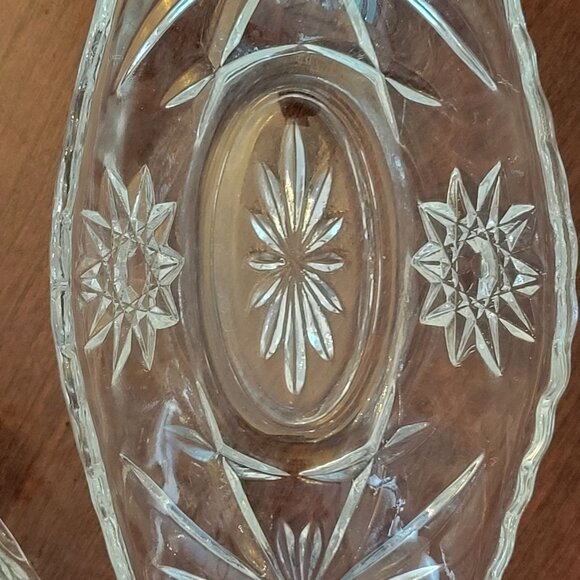 Set Of 4 VintageAnchor Hocking Prescut Dishes Oval Starburst Design 9" X 4.5" - Picture 3 of 7